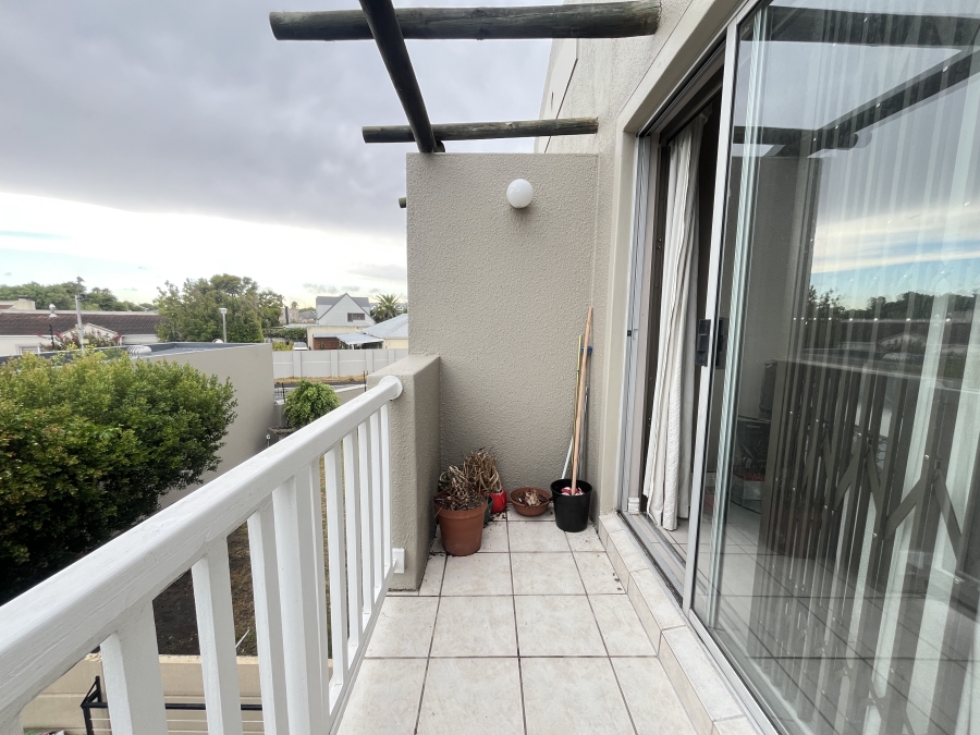 2 Bedroom Property for Sale in Parklands Western Cape